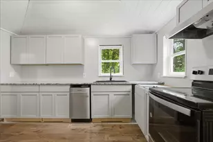 182 Manley Rd, Auburn, ME 04210 - Photo 1