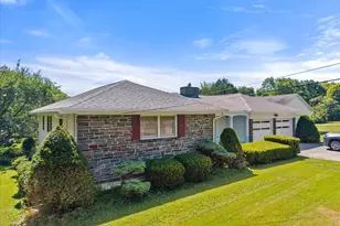 240 W Main St, Searsport, ME 04974 - Photo 2