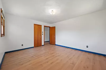 240 W Main Street, Searsport, ME 04974 - Photo 32