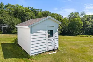 240 W Main St, Searsport, ME 04974 - Photo 44