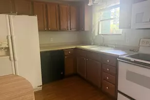 3 Orchard Hills Pkwy, Bangor, ME 04401 - Photo 10