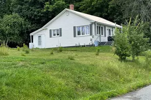 8 Cleveland St, Calais, ME 04619 - Photo 2