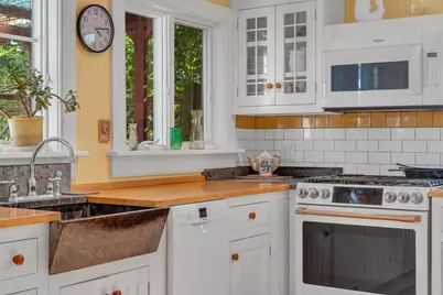 25 Church Street, Damariscotta, ME 04543 - Photo 6