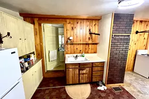 188 Knox St, Millinocket, ME 04462 - Photo 10