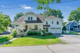 18 Pleasant St, Kennebunk, ME 04043 - Photo 1