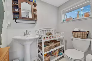 68 Smith St, Auburn, ME 04210 - Photo 16
