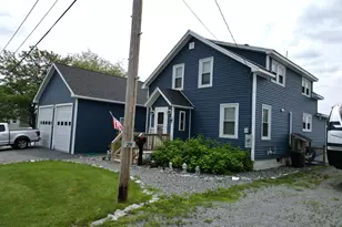 29 Wilson St, Lincoln, ME 04457 - Photo 1