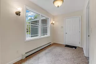520 Buck Ln, Turner, ME 04282 - Photo 10