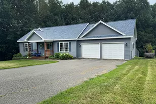 25 Howard Cir, Sidney, ME 04330 - Photo 1