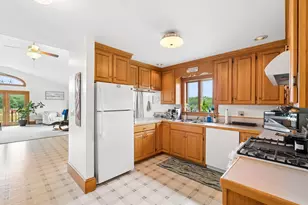 716 Hodsdon Rd, Pownal, ME 04069 - Photo 4