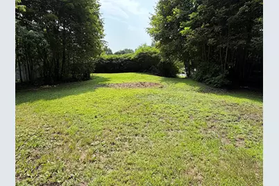 34 Lincoln Street, Dexter, ME 04930 - Photo 2
