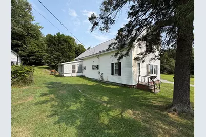 34 Lincoln Street, Dexter, ME 04930 - Photo 4