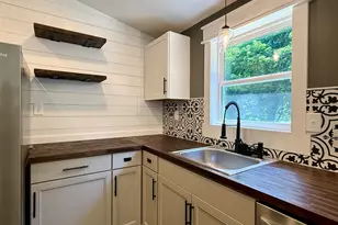 90 Downes St, Calais, ME 04619 - Photo 20