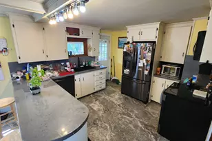 154 Raymond Hill Rd, Raymond, ME 04071 - Photo 6