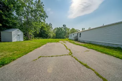 193 Elm Street, Newport, ME 04953 - Photo 26