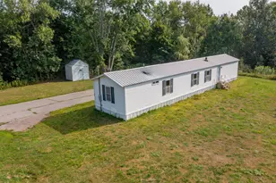 193 Elm St, Newport, ME 04953 - Photo 1