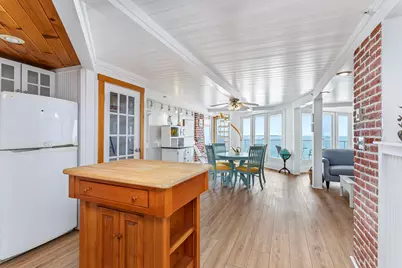 207 E Grand Avenue #D8, Old Orchard Beach, ME 04064 - Photo 4