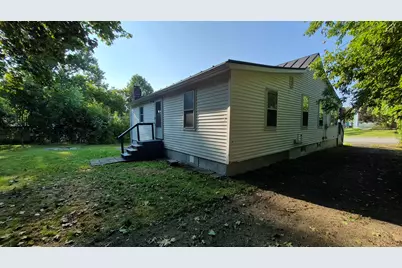 39 Sawyer Street, Waterville, ME 04901 - Photo 6