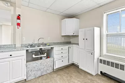 291 Bates Street, Lewiston, ME 04240 - Photo 8