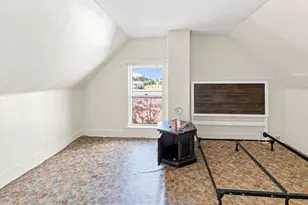 291 Bates St, Lewiston, ME 04240 - Photo 28