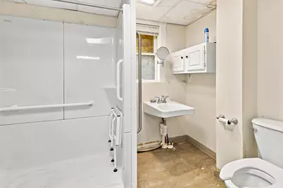 291 Bates Street, Lewiston, ME 04240 - Photo 12