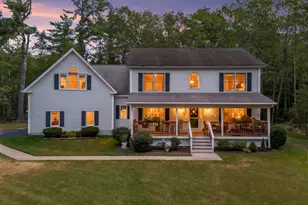 21 Royal Oak Cir, Topsham, ME 04086 - Photo 2
