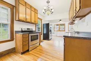 39 Collins St, Caribou, ME 04736 - Photo 10