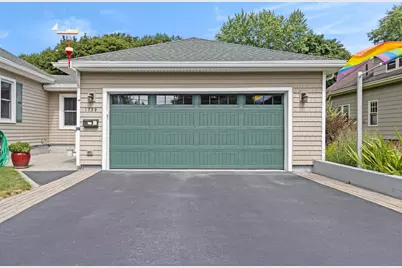 1739 Washington Avenue, Portland, ME 04103 - Photo 2