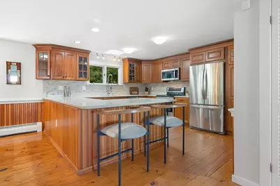 32 Pearl Street, Camden, ME 04843 - Photo 18
