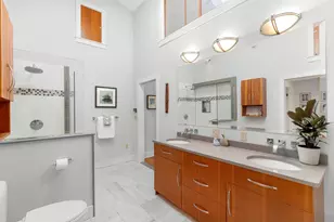 32 Pearl St, Camden, ME 04843 - Photo 34