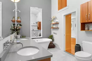 32 Pearl St, Camden, ME 04843 - Photo 32