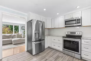 18 Ellen Cir, Yarmouth, ME 04096 - Photo 14