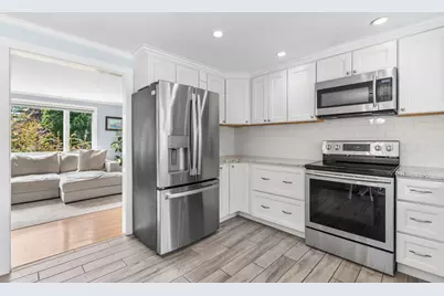 18 Ellen Circle, Yarmouth, ME 04096 - Photo 14