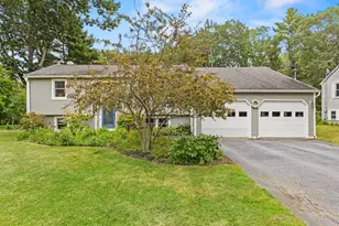 18 Ellen Cir, Yarmouth, ME 04096 - Photo 2