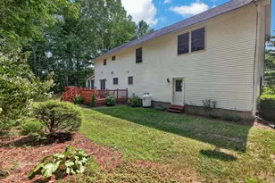 545 Deerfield Dr, Hermon, ME 04401 - Photo 10