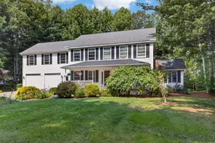 545 Deerfield Dr, Hermon, ME 04401 - Photo 4