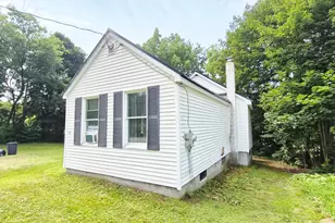 24 Howard St, Mexico, ME 04257 - Photo 22