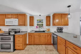 18 Kings Ct, Brewer, ME 04412 - Photo 14
