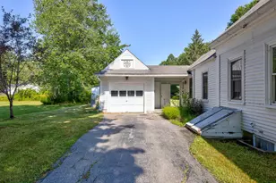 66 Spring St, Yarmouth, ME 04096 - Photo 4