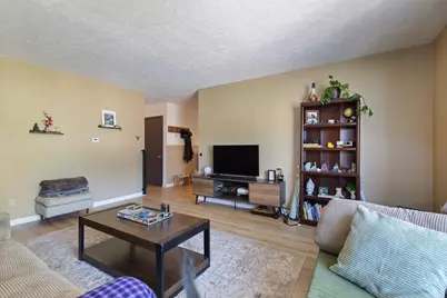 22 Louise Avenue, Lewiston, ME 04240 - Photo 8