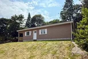 14 Mitchell St, Eastport, ME 04631 - Photo 2