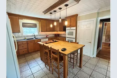28 Baker Street, Clinton, ME 04927 - Photo 4