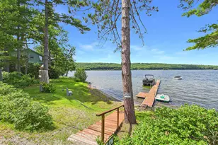 147 Memorial Dr, Winthrop, ME 04364 - Photo 4