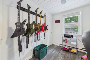 147 Memorial Dr, Winthrop, ME 04364 - Photo 36