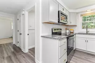 6 Castle Terrace, Scarborough, ME 04074 - Photo 20