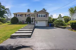 2 Quaker Rd, Westbrook, ME 04092 - Photo 1