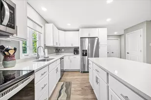 334 Lincoln St, Saco, ME 04072 - Photo 10