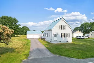 178 River Rd, Benton, ME 04901 - Photo 8