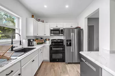 227 Bates Street, Pittsfield, ME 04967 - Photo 2