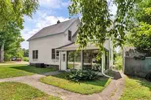 227 Bates St, Pittsfield, ME 04967 - Photo 1
